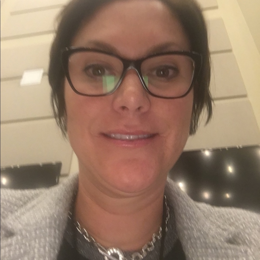 Meet your Posher, Christina